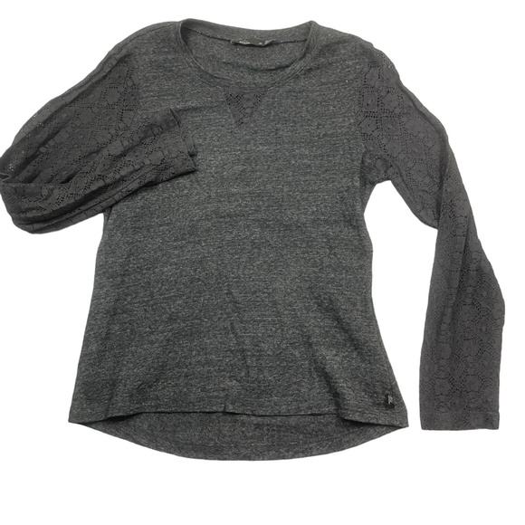 Prana Medium Grey Long Sleeve Lacey Arms Cotton/Polyester Top - Picture 4 of 7